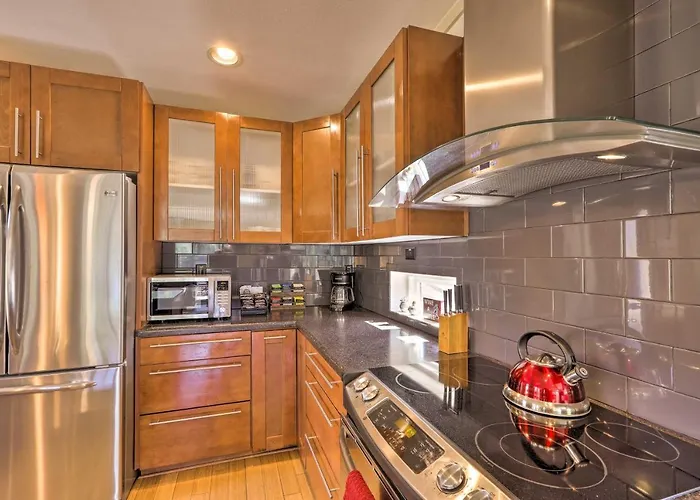 Hot Tub & Fire Pit: Pet-friendly Holiday home