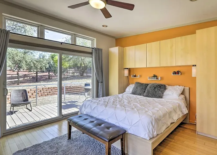 Hot Tub & Fire Pit: Pet-friendly * Sedona